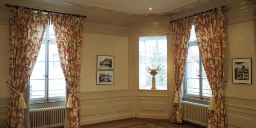 Garnitur roh mit Klarlack matt lackiert